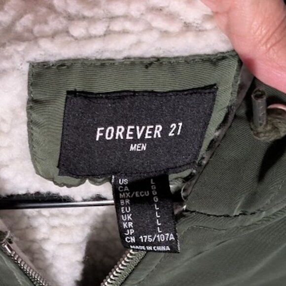 A3 FOREVER 21 MEN Army Green Jacket w/ Hoodie - Picture 2 of 5